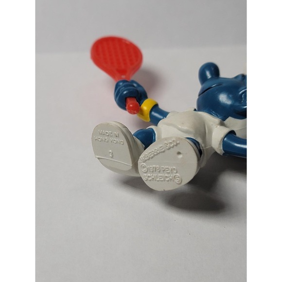 Vintage 1978 Peyo Schleich Smurfs PVC Tennis Smurf - Picture 3 of 3